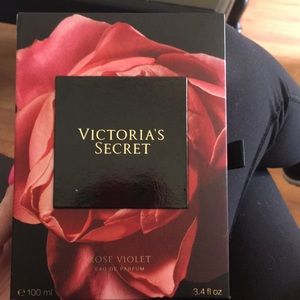 Victoria secret ROSE VIOLET!!